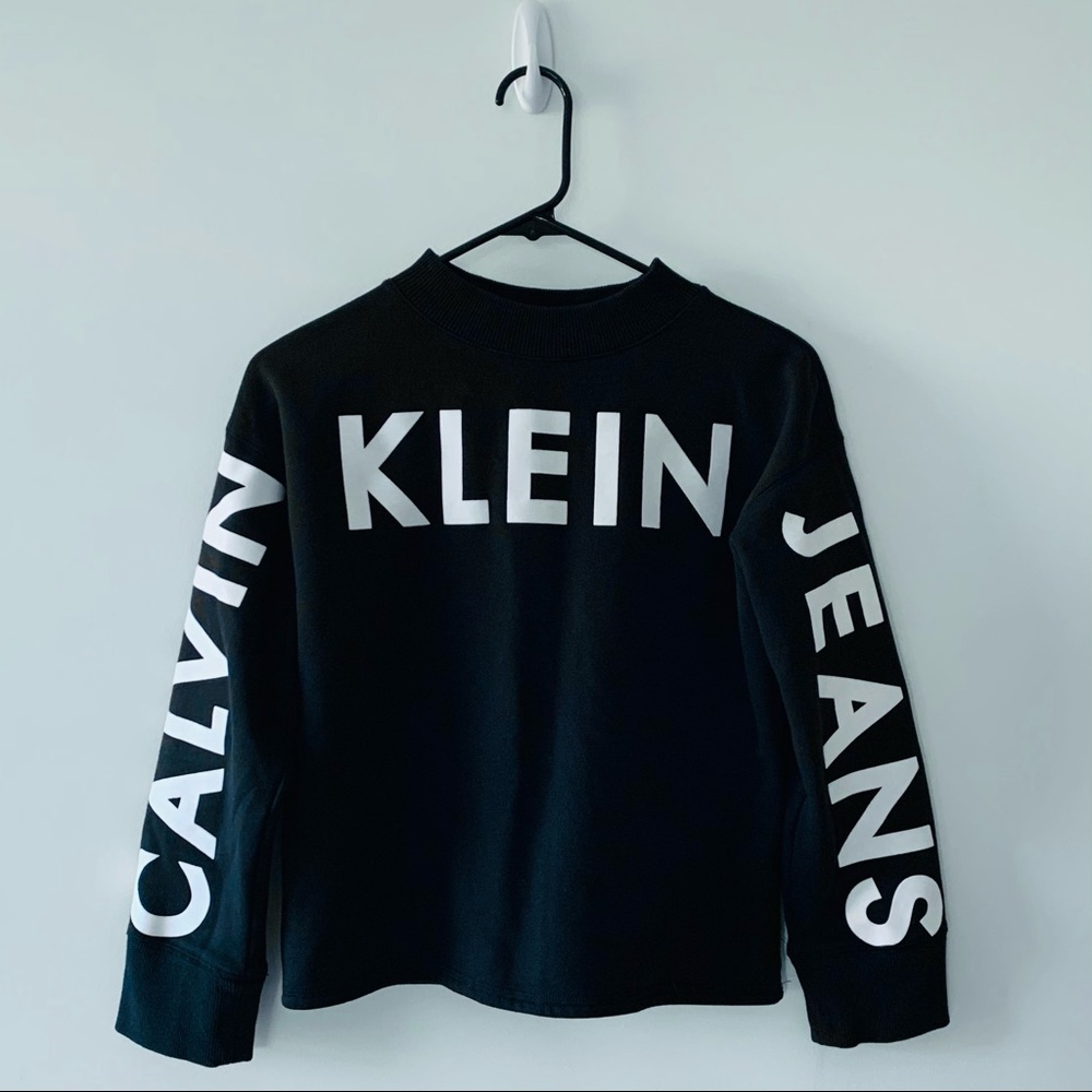 Calvin Klein cropped sweatshirt size XS